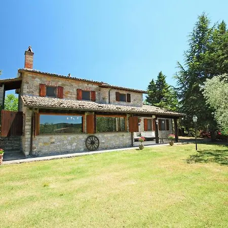 Chianaiola Sleeps 10 Pool Air Con Wifi Ficulle