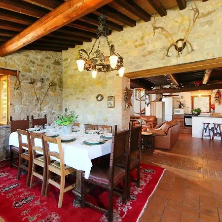 Chianaiola Sleeps 10 Pool Air Con Wifi