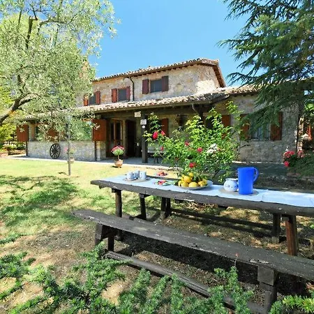 Chianaiola Sleeps 10 Pool Air Con Wifi Ficulle